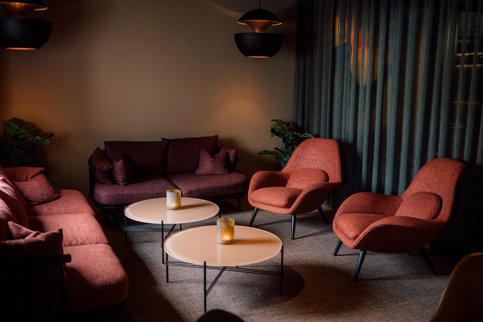 Hotel Foroyar Tórshavn Екстериор снимка