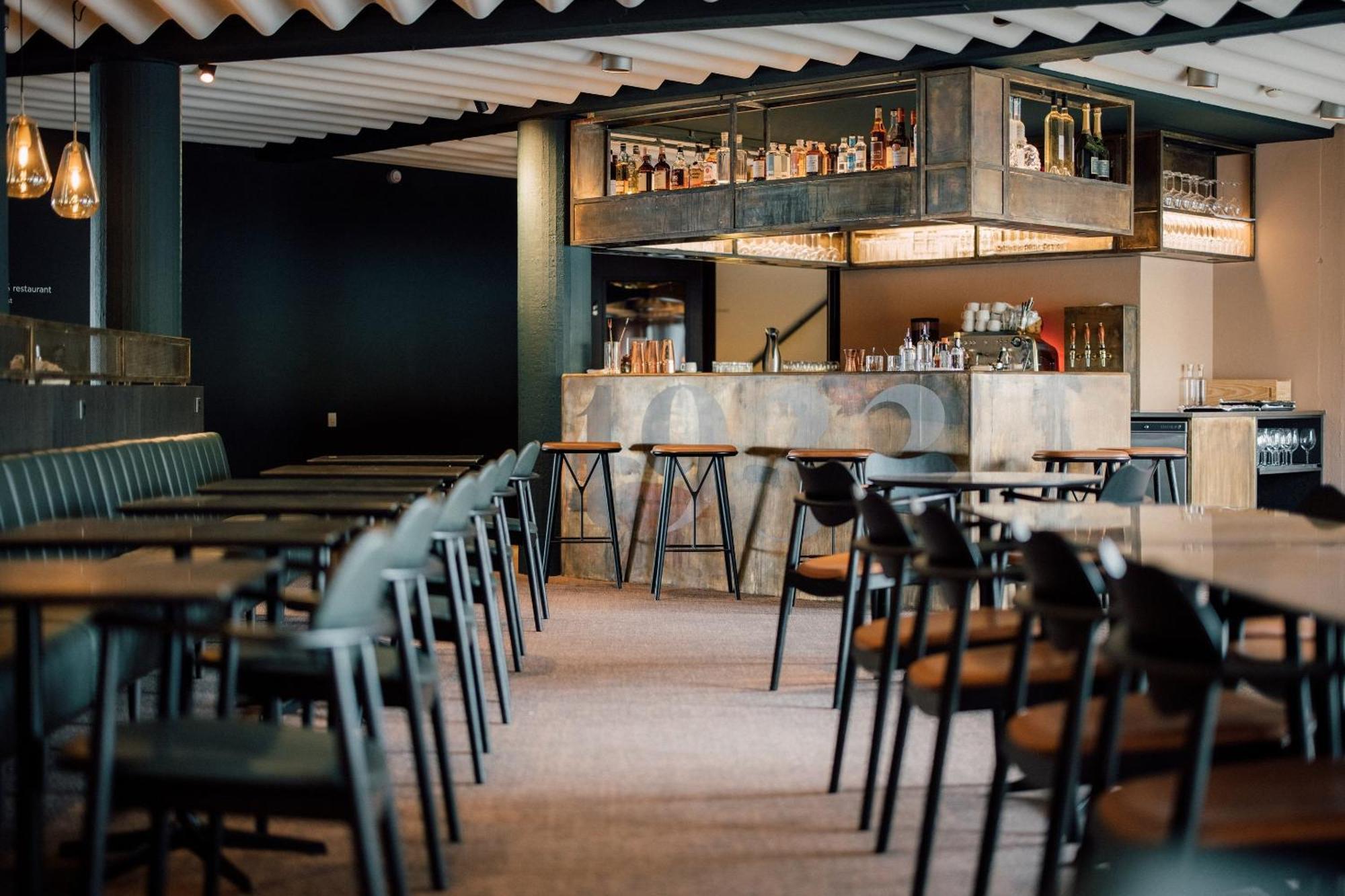 Hotel Foroyar Tórshavn Екстериор снимка