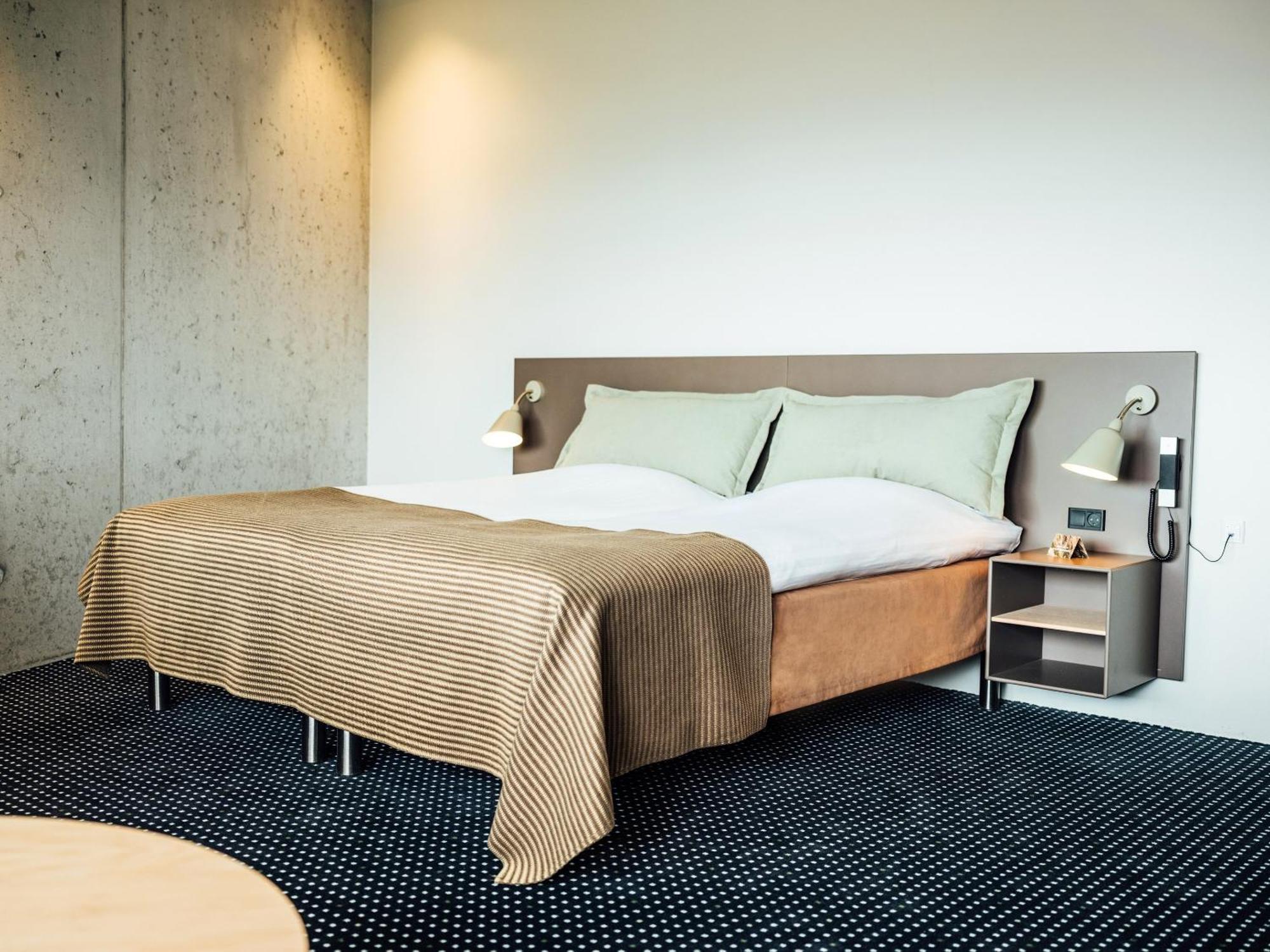 Hotel Foroyar Tórshavn Екстериор снимка