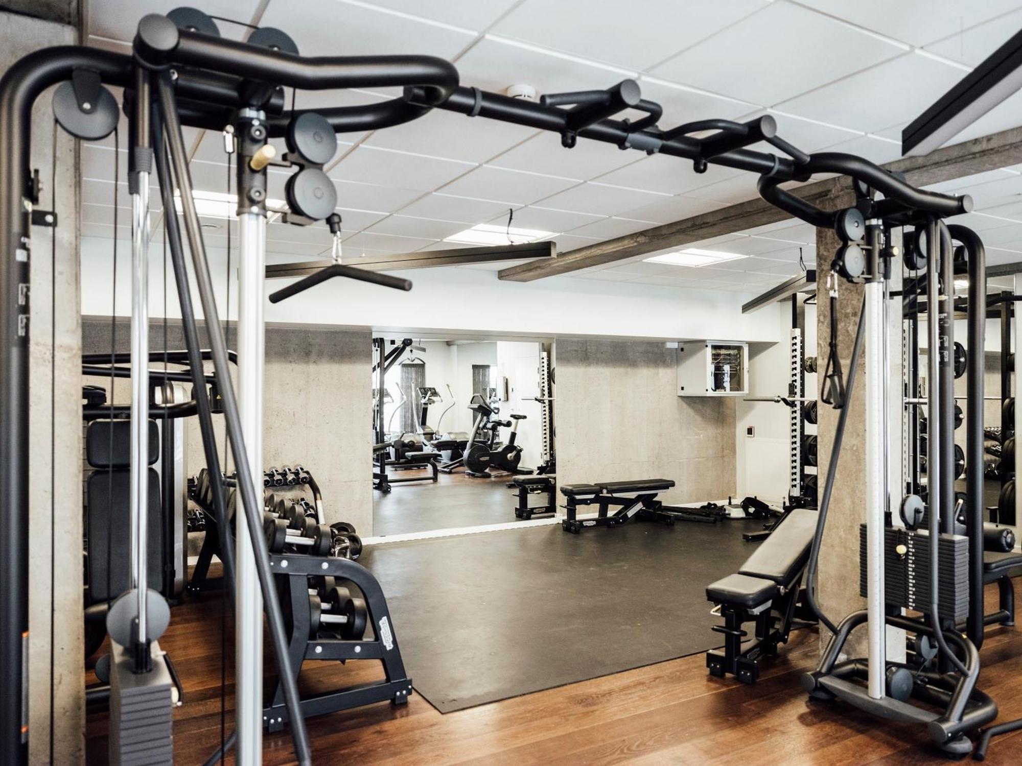 Hotel Foroyar Tórshavn Екстериор снимка