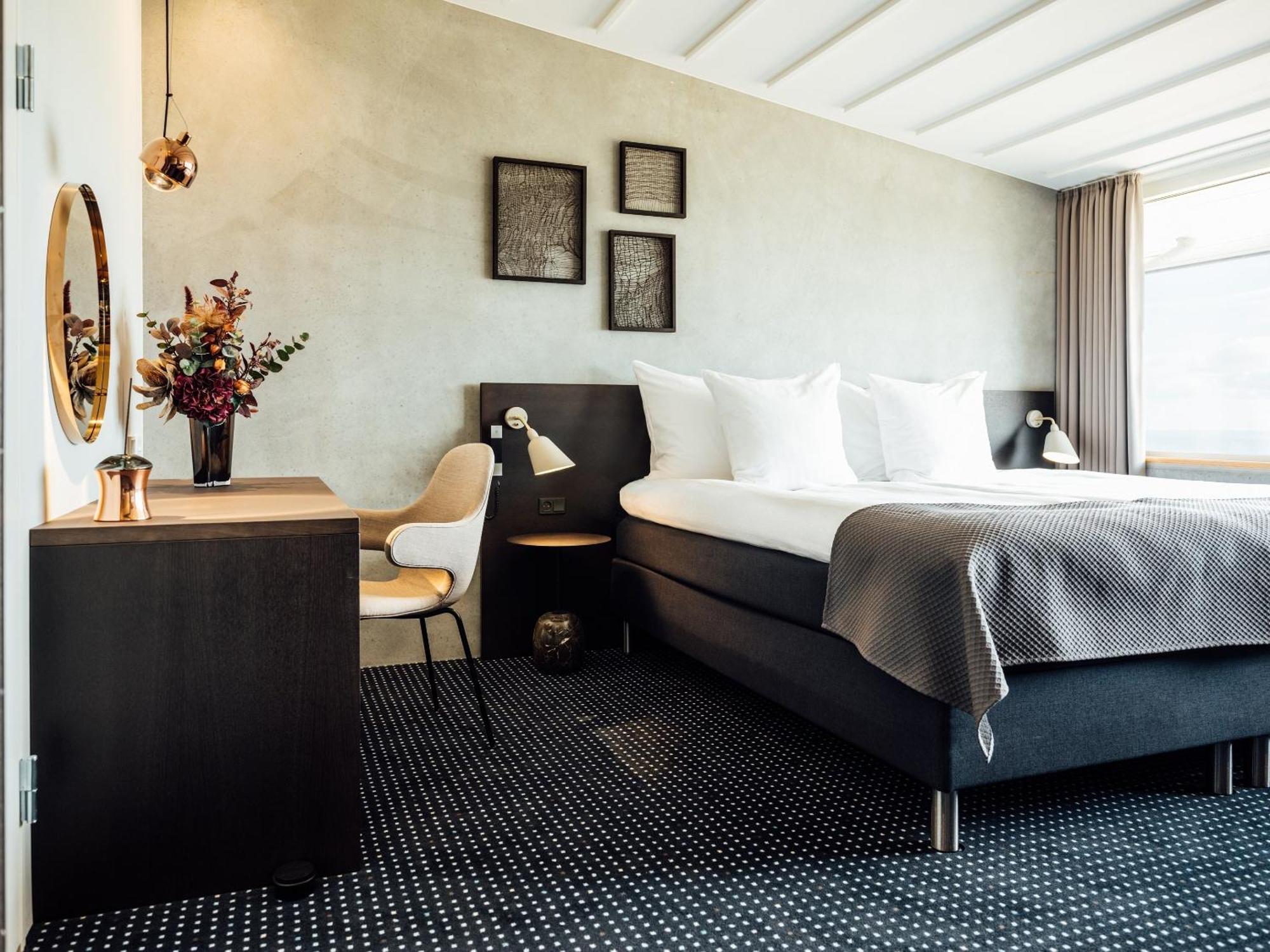 Hotel Foroyar Tórshavn Екстериор снимка