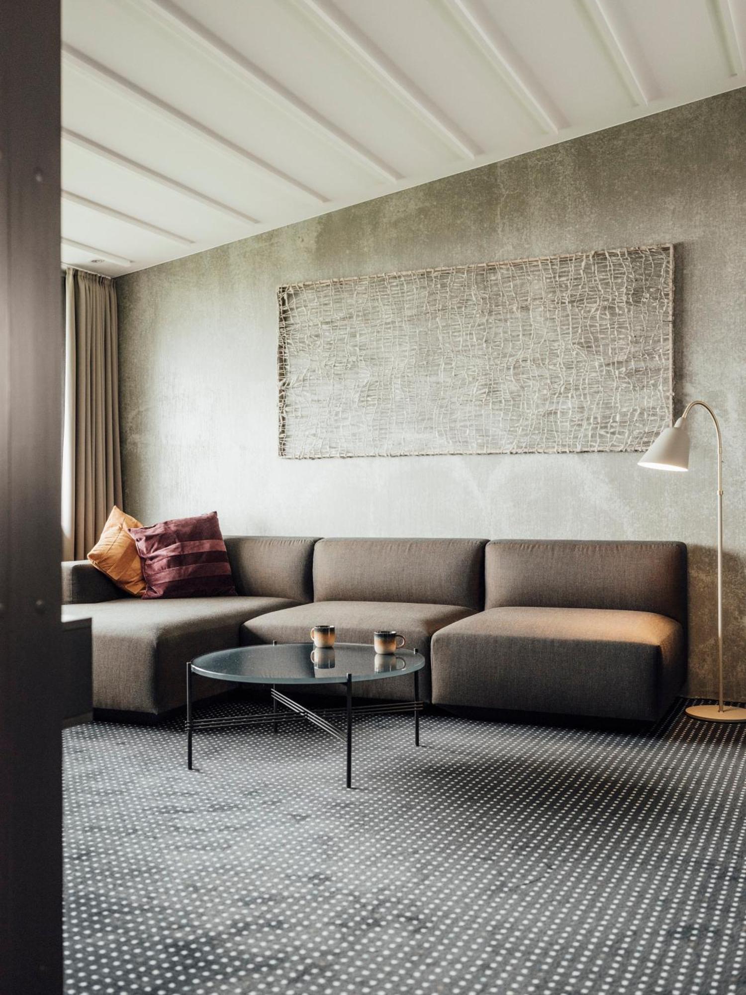 Hotel Foroyar Tórshavn Екстериор снимка